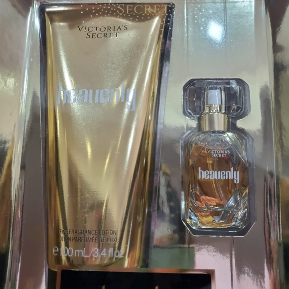 Victoria's Secret Heavenly Holiday Gift Set - Picture 2 of 4